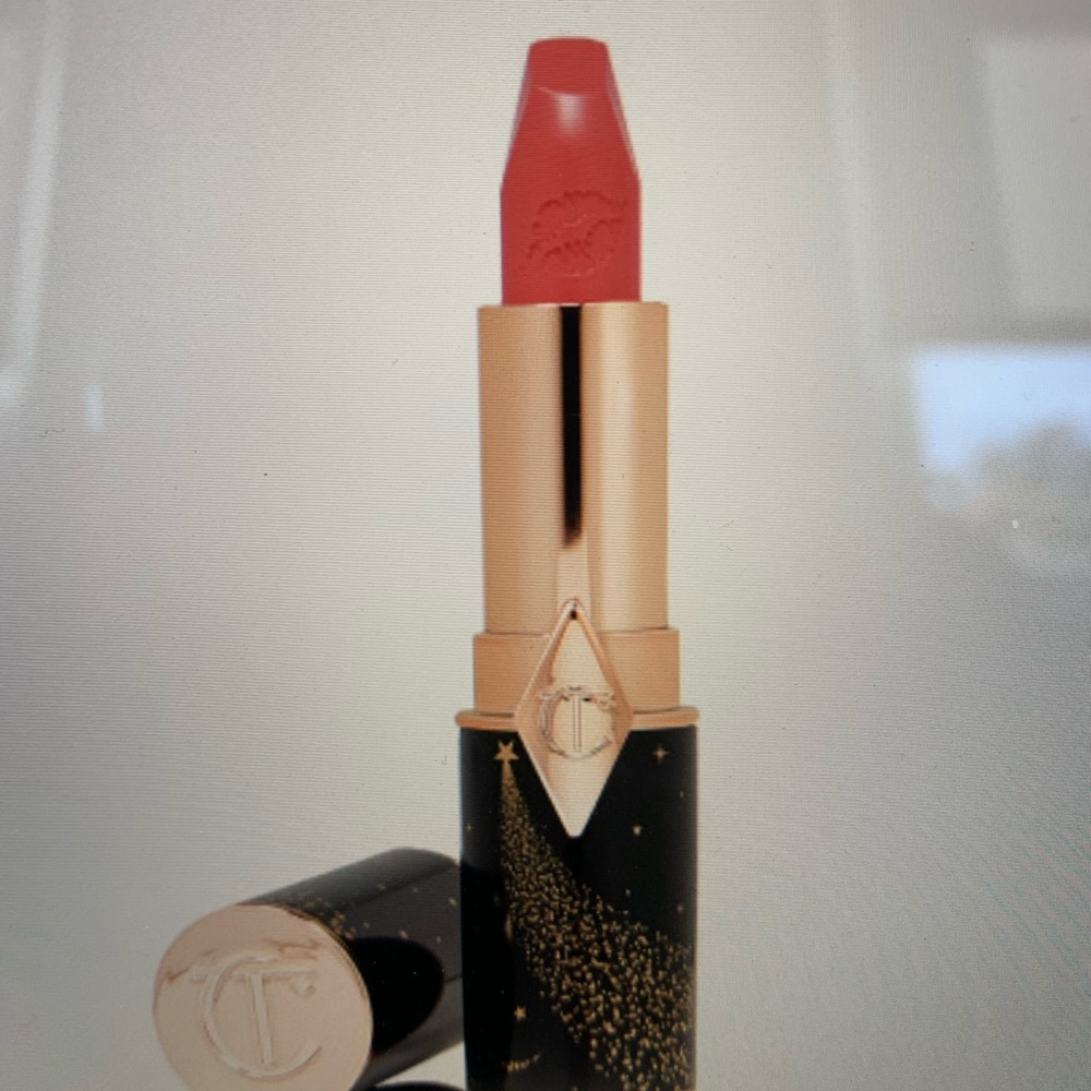 Charlotte Tilbury Hot Lips 2 Lipstick